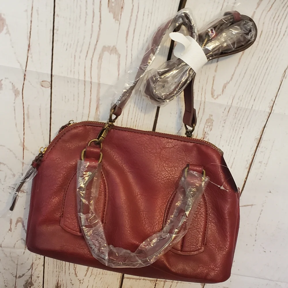 Time and Tru recycled materials vinyl Palms Satchel red